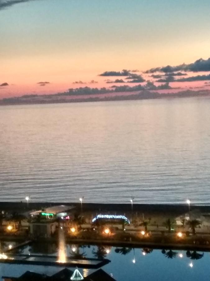 Апартамент с видом на море Батумі Екстер'єр фото